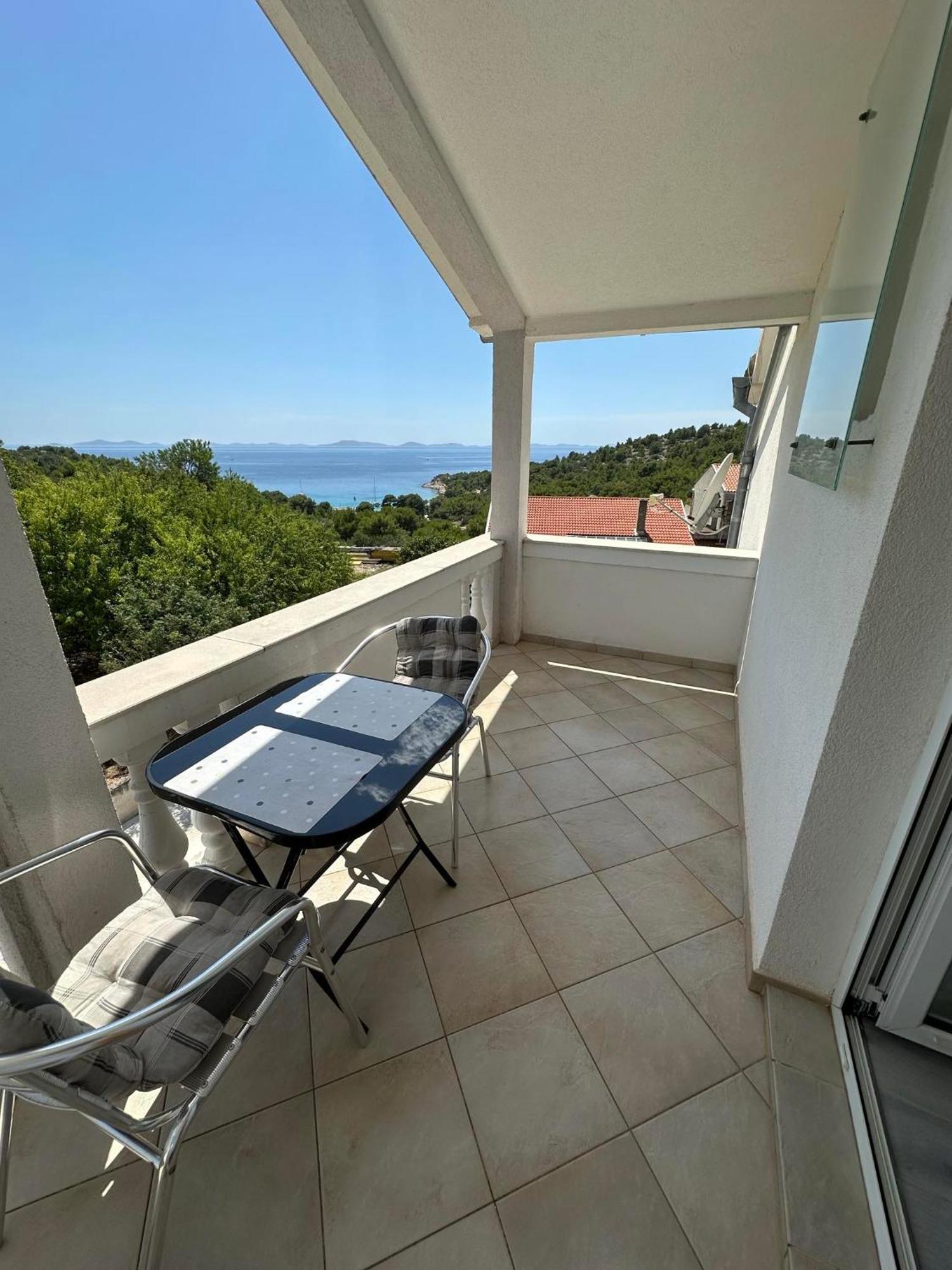 Apartmani Ljubica, Murter Exterior photo